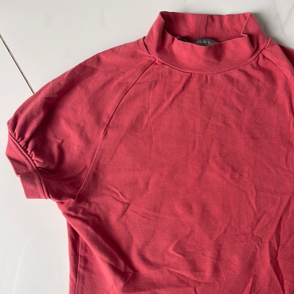 Pink ladies XS t shirt - Picture 3 of 4